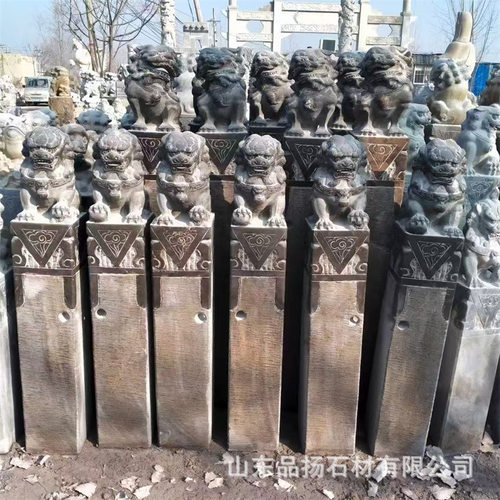 复古做旧青石狮子四神兽拴马桩