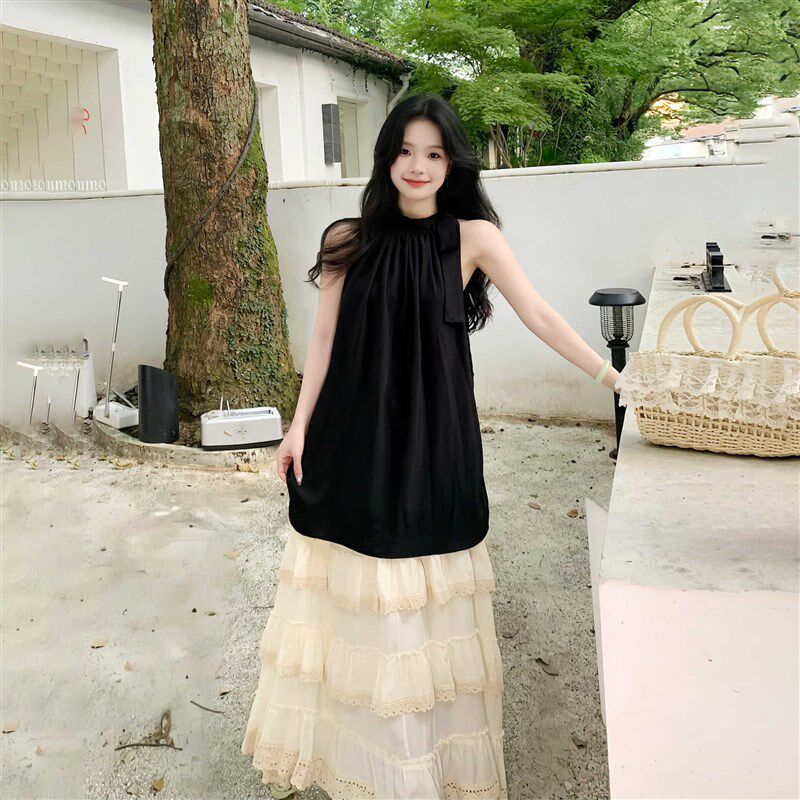 一罐杏仁桃【小圆舞曲】黑色挂脖连衣裙女2024年夏季无袖上衣裙子