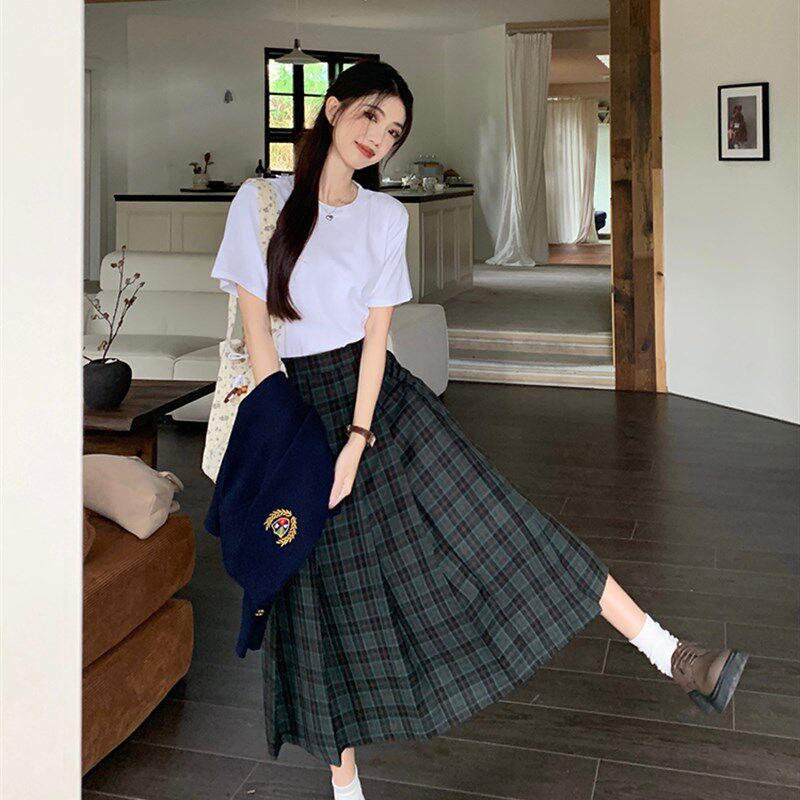 大码美式格子百褶裙中长半身裙女2023新款春秋高腰a字裙显瘦半裙