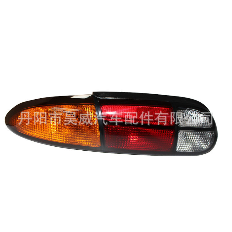 适用2002雪佛兰科迈罗尾灯 Camaro,科迈罗刹车灯后杠灯  16516863 - 实物图