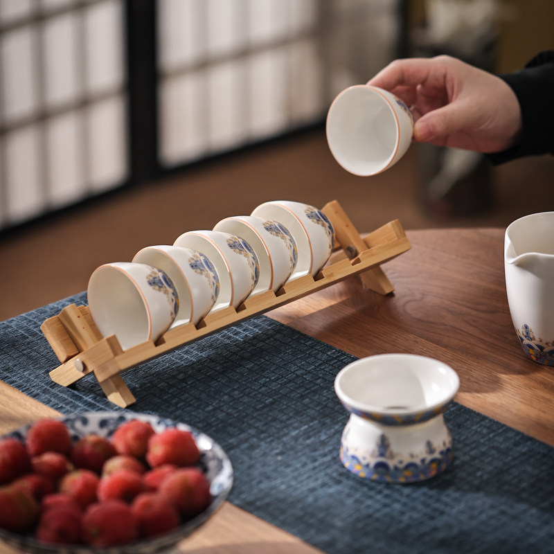 陶瓷功夫茶杯6个汝白瓷小杯中式品茗单杯家用茶室客厅送收纳杯架