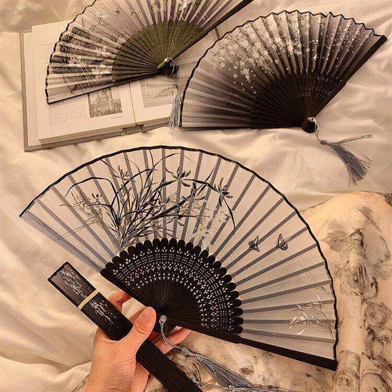 古风小扇子折扇中国风女款汉服舞蹈折叠马面裙新中式古装黑色竹扇
