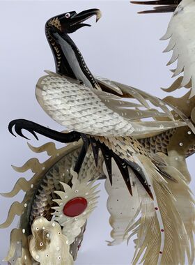 牛角工艺牛角龙凤摆件牛角雕刻龙凤吉祥牛角梳子厂家