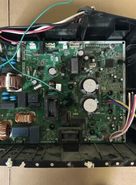 大金空调帕蒂能主板3PCB3648-81