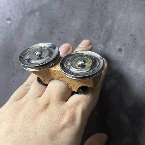 手指铃手鼓铃手指响板手摇铃卡洪鼓非洲鼓康加鼓便携手铃迷你镲片