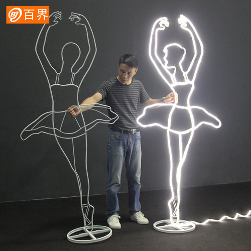 百界新款铁艺婚庆道具婚礼舞台现场布置装饰摆件背景迎宾区路引