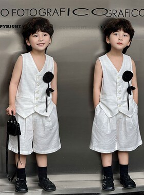 男童礼服套装2024夏季新款白色儿童西装马甲休闲洋气走秀演出服