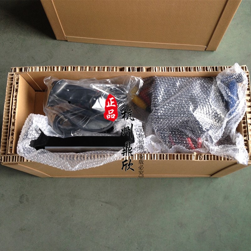 电动绞盘 吉姆尼 汽车牵引吊机12V 24V 6000磅无线遥控器 绞盘