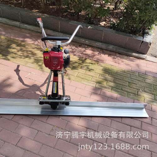 不锈钢混凝土尺振动 手腾宇扶土混振凝振平尺 汽油动尺厂家