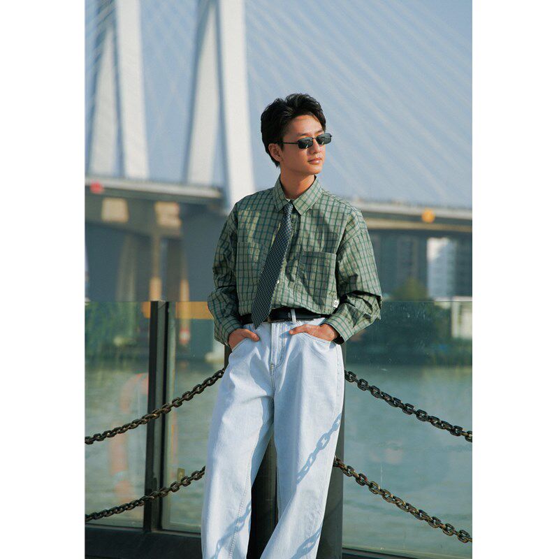 何记港风/复古压皱肌理格子长袖衬衫男 宽松轻薄翻领上衣