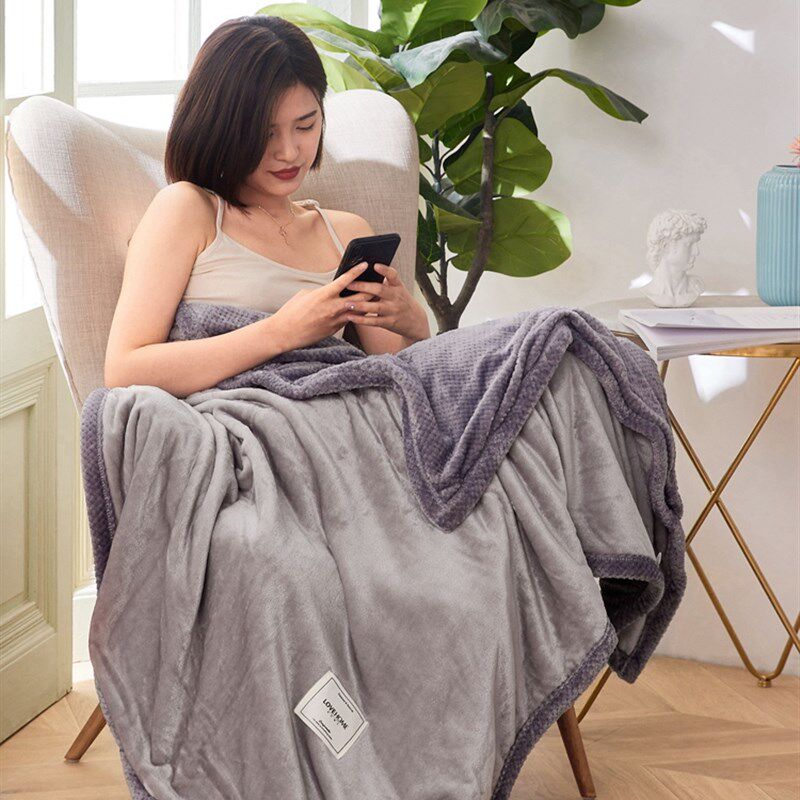 夏天空调沙发小毛毯办公室午睡盖被夏季单人法兰珊瑚绒午休盖毯子