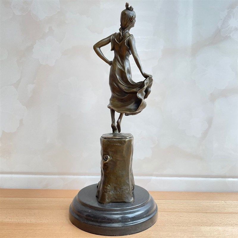 铜雕塑艺术品少女英姿树桩上的舞蹈人物工艺品创意摆件家居饰品