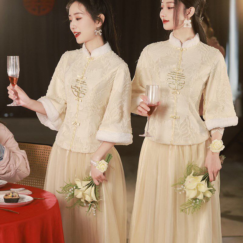 加绒伴娘服2023冬季香槟色款新中式姐妹团显瘦高级秀禾服中国风复