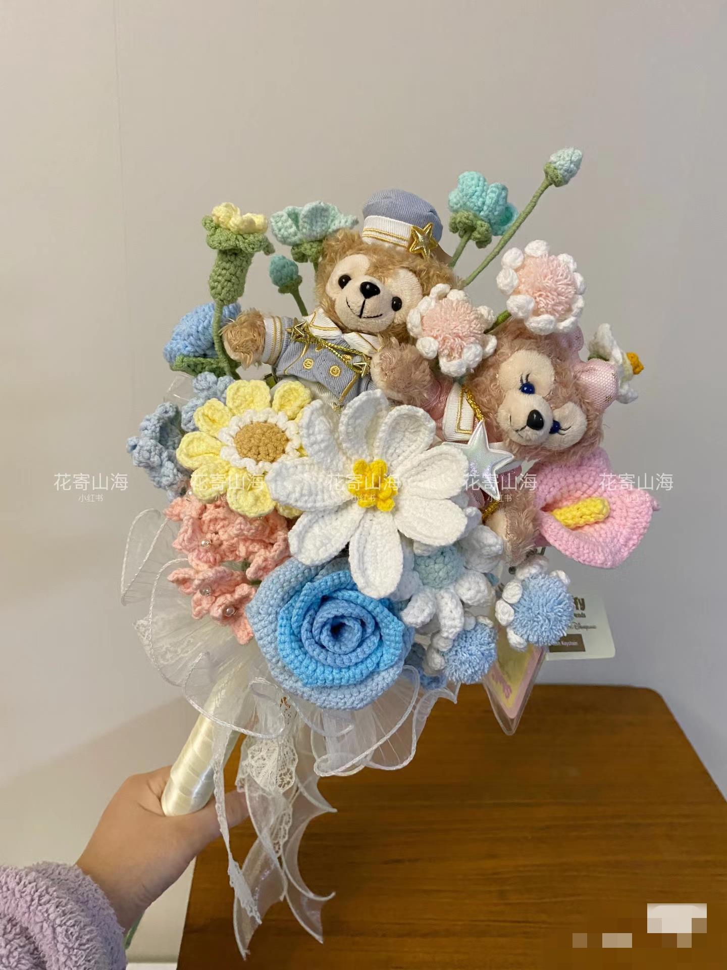 手工编织新娘手捧花 仙子风格毛线捧花设计 球形混搭花材婚礼捧花