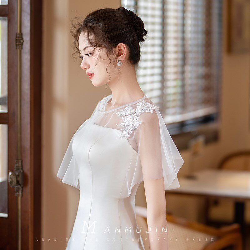 新娘婚纱礼服外搭坎肩小披风薄款网纱双肩遮手臂显瘦披肩简约白色