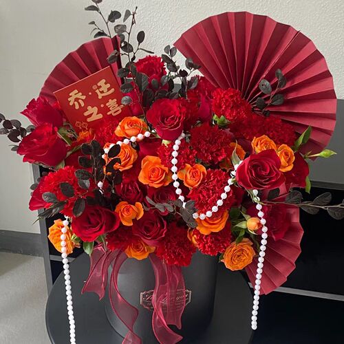 玫瑰向日葵乔迁开业花束抱抱桶鲜花速递同城天津北京上海广州配送