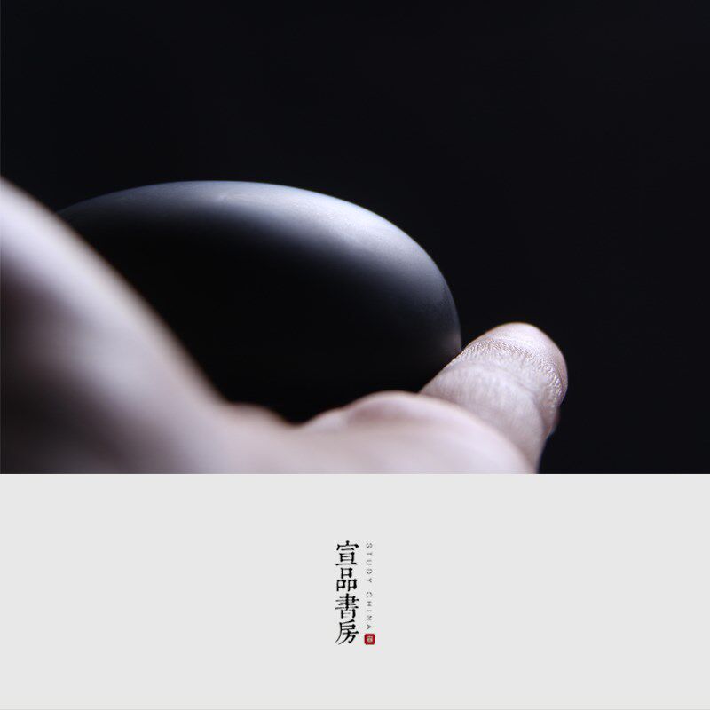 3寸圆形镇纸石头打磨珠圆玉润天然原石小摆件文镇镇纸 创意设计可
