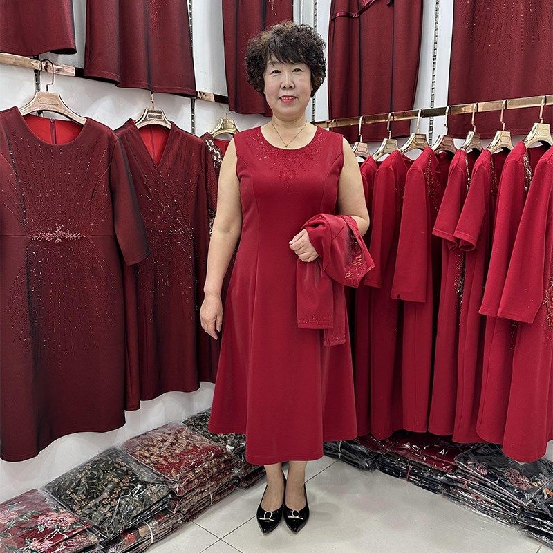 高档参加婚礼妈妈两件套40岁50小个子优雅女人气质遮肚子红色套装
