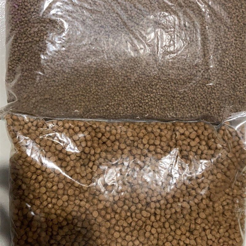 金鱼饲料自家渔场专用大中小粒高蛋白鱼食长头长个狮头琉金等通用