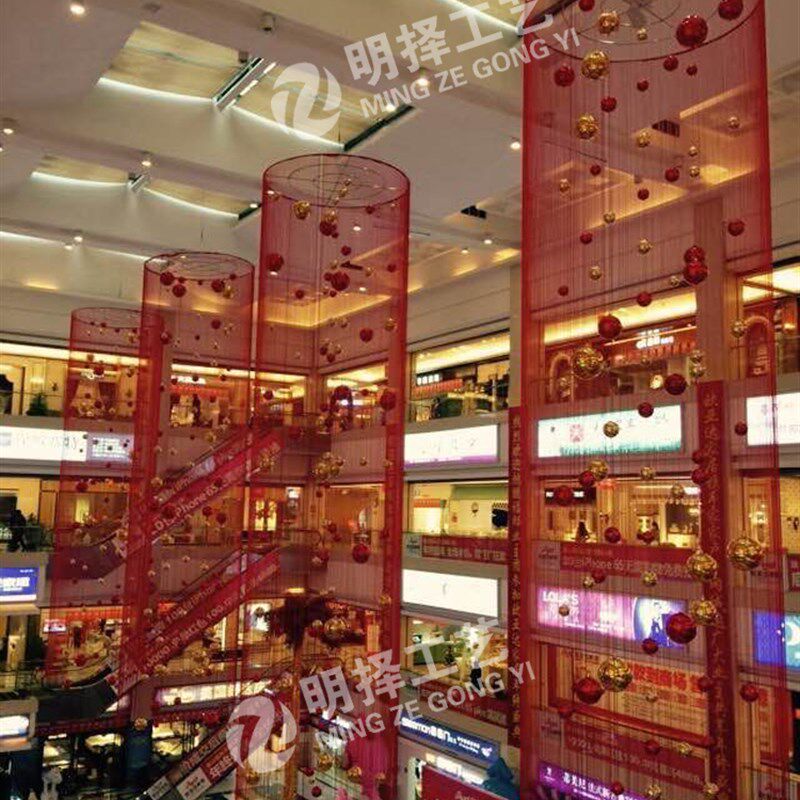 商场美陈方案吊饰展厅红色线帘布置大型中庭吊饰开业圣诞美陈装饰