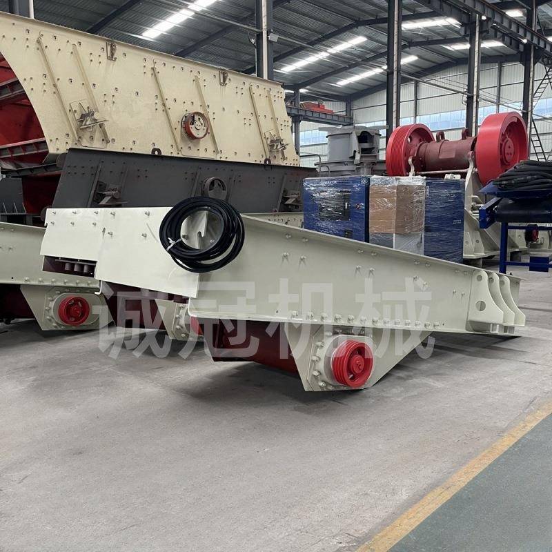 GDZ系列振动石喂料机振幅GZD1500x稳定 支持河卵石/灰石 破碎GZD1