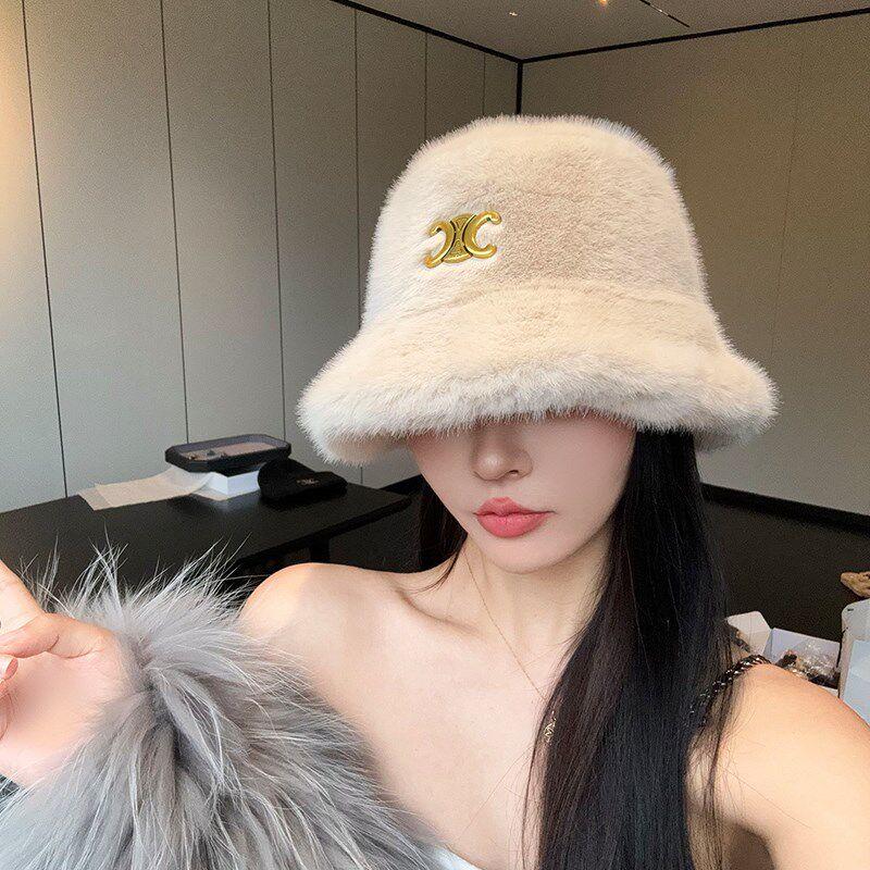 御寒小能手 仿貂绒质感柔软大头围麂皮内里保暖显脸小毛绒渔夫帽