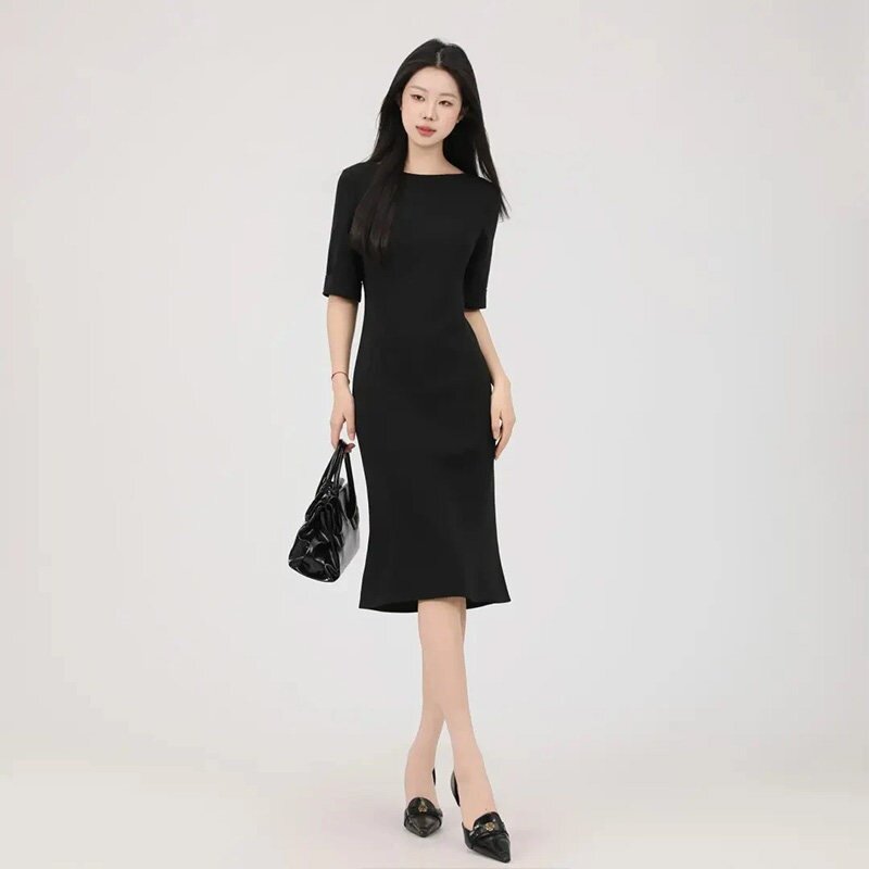 阿玛施专柜同款2026夏季赫本风优雅气质小黑裙收腰连衣裙女150086
