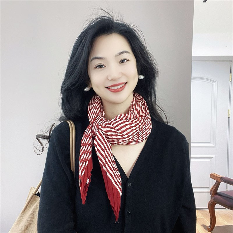 法式安可拉红!高级感条纹棉麻围巾女春秋薄款褶皱大方巾护颈披肩
