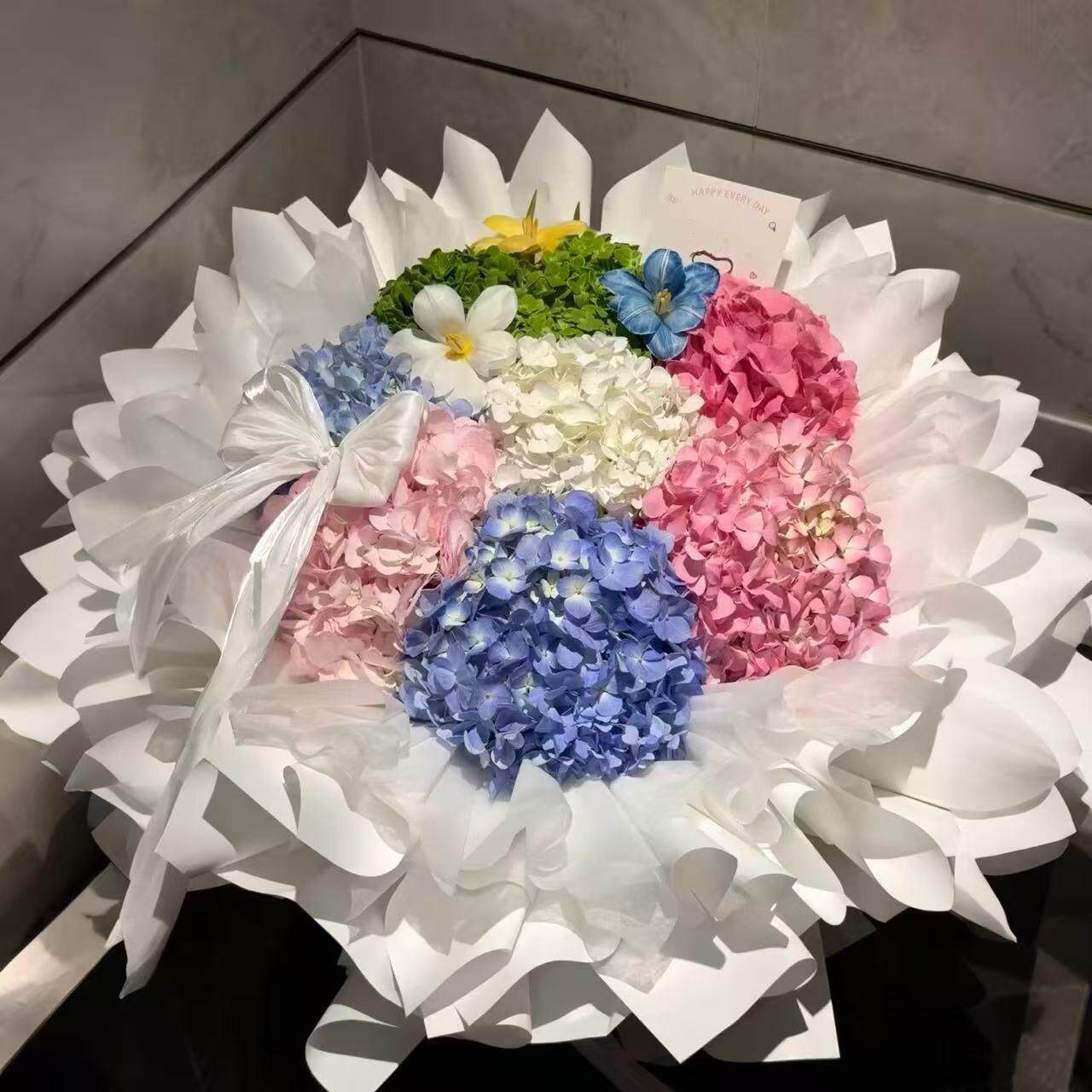 永生花多巴胺绣球花束仿真香皂花送女朋友闺蜜高级感毕业生日礼物