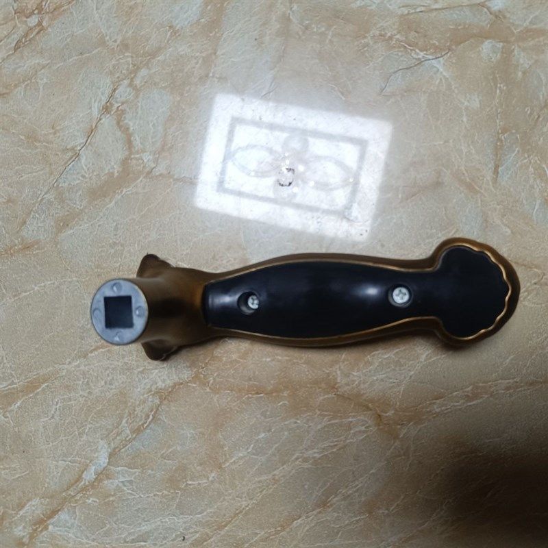 乐可多豪华防盗门锌合金把手