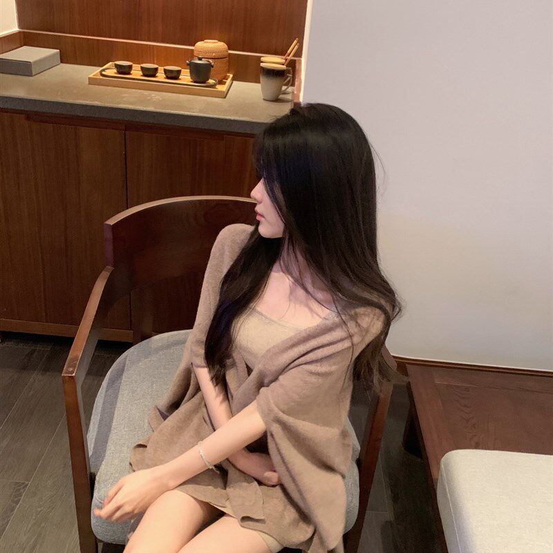 Yumeo钰 一口奶油~两色入温柔浅色系吊带紧身包臀针织裙连衣裙