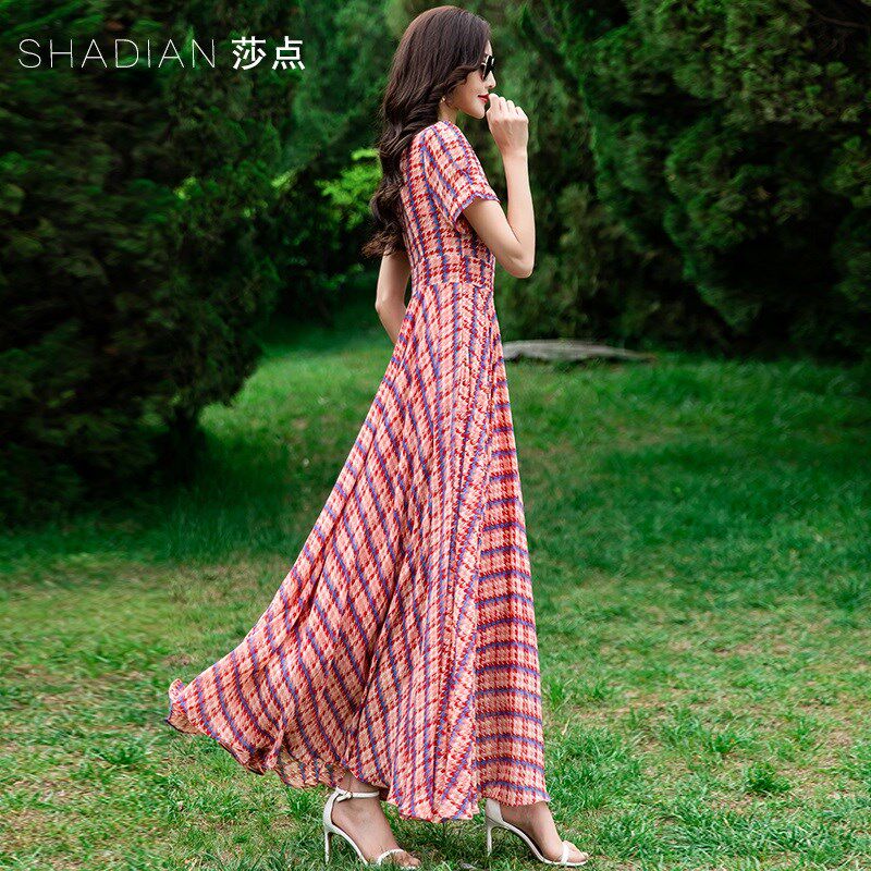 格子连衣裙夏季女修身显瘦过膝长裙雪纺田园风大摆裙子海边沙滩裙