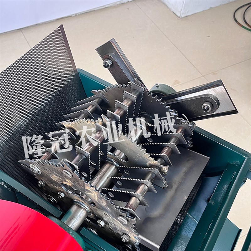 新款坦克400型铡草机多功能铡草揉丝粉碎机干湿两用牛羊鸡鸭鹅猪