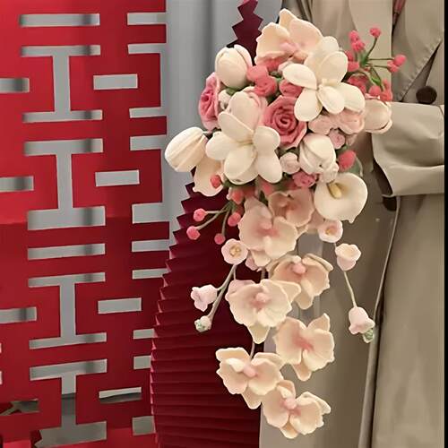 毛线钩织diy瀑布手捧花材料包浪漫手织花朵新婚礼物手工编织花束