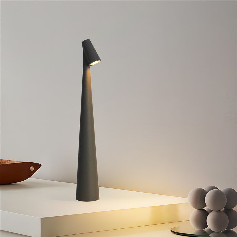 北欧现代设计充电小台灯桌面阅读看书护眼中式装饰卧室氛围床头灯