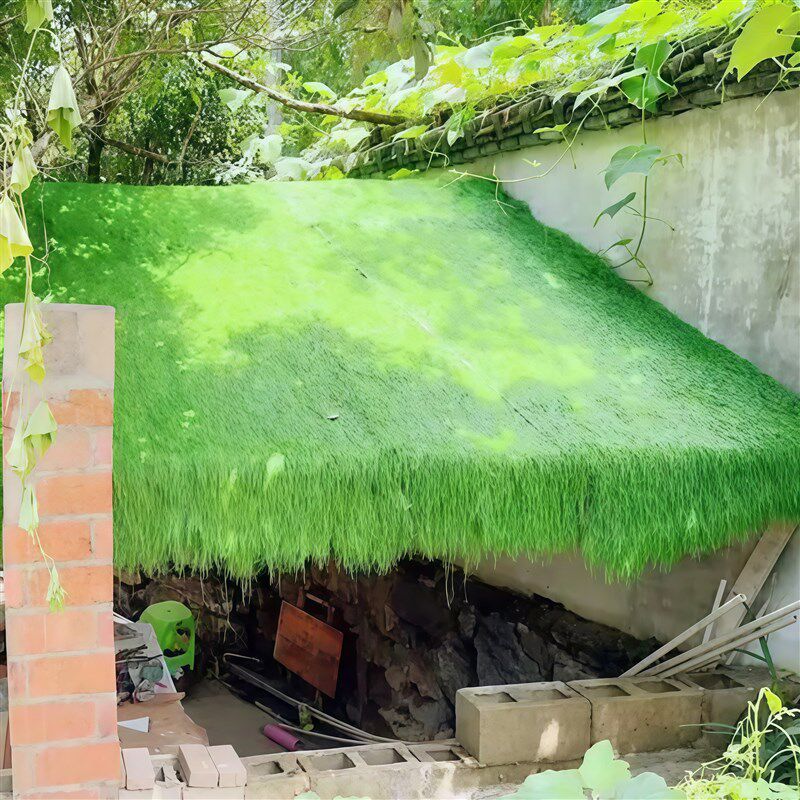 仿真绿色茅草彩钢瓦铁皮房屋顶装饰塑料假草坪阳光房顶隔热草地毯
