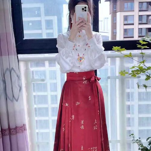 新中式上衣搭配马面裙套装女夏季国风红色明制汉服敬酒服2024新款