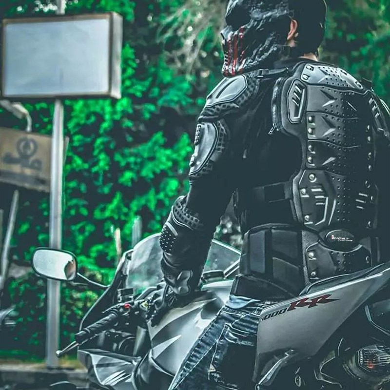摩托车护甲衣骑行装备服越野机车防摔服背心护背赛车服护具配护颈