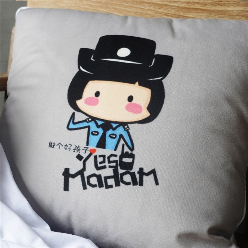 叱咤小警人物系列多功能超柔软短毛绒男女警抱枕被午睡枕空调被子