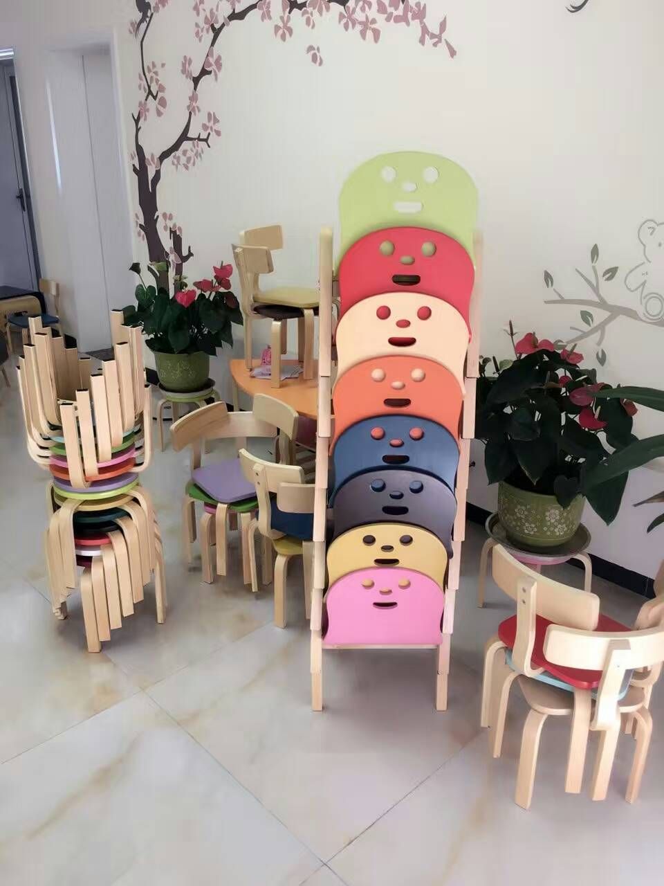 外贸实木儿童餐椅宝宝凳子四档可调升降笑脸木制板凳幼儿园学习椅