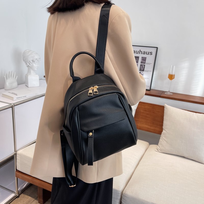 韩版迷你双肩揹包 皮质防水通勤包 2025新款女士揹包 百搭旅行轻