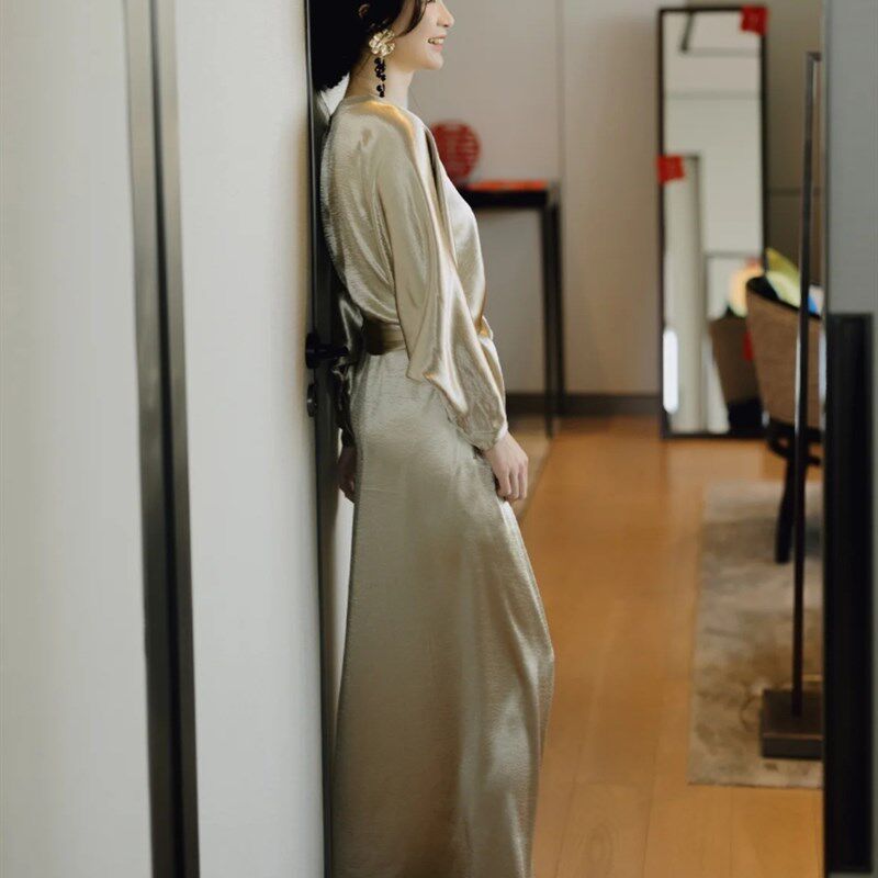 金舒 新中式婚礼晨袍女新娘高级感睡袍结婚敬酒服晨拍礼服订婚裙