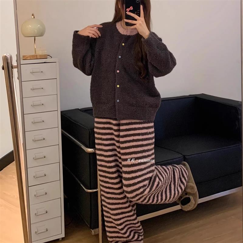 秋冬季甜美撞色条纹珊瑚绒睡衣女款加绒加厚保暖半边绒家居服套装
