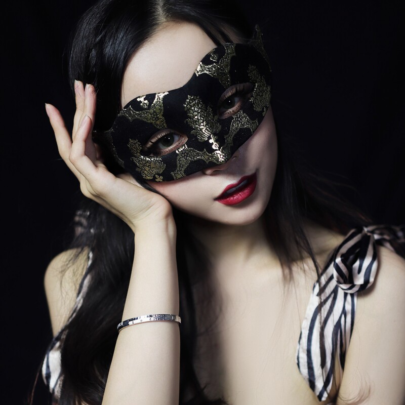 燕尾蝶女士半脸手工巴洛克烫金黑面具演出舞台抖音万圣圣诞节年会