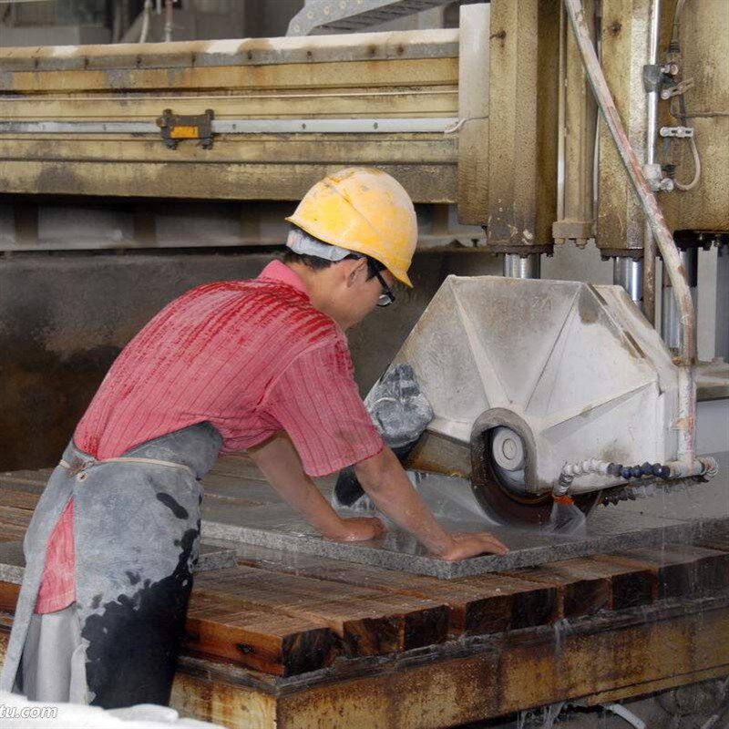 金刚石350切割片花岗岩人造大理石材切割机云石瓷砖短齿400锯片