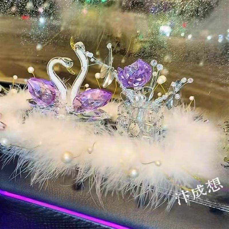 车载香水汽车内装饰摆件女高档水晶天鹅座式香薰持久淡香车上用品