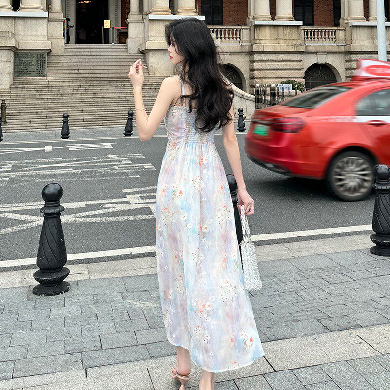 茶歇裙法式碎花吊带裙女2024春夏季清纯甜美雪纺连衣裙打底长裙子