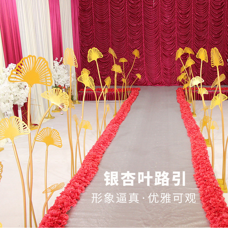 新款婚庆道具银杏树叶铁艺舞台背景橱窗场景布置花艺装饰路引摆件