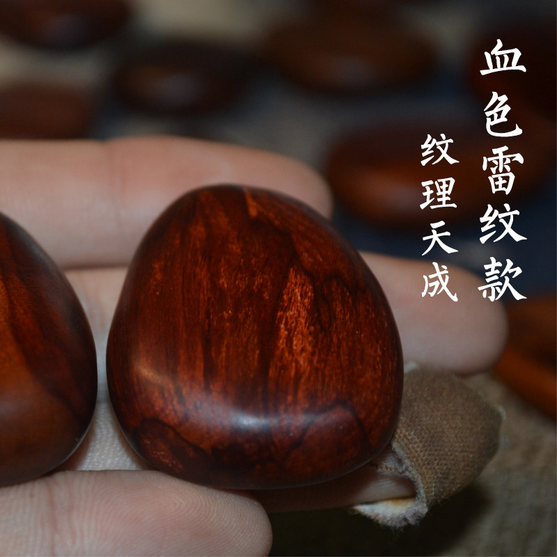 雷击枣木赵公明财神吊坠手工刻武财神讳鹅卵石圆润温和平安木挂件