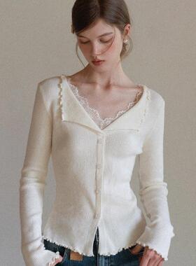 EGGKA法式拼蕾丝木耳边翻领修身针织衫女秋冬气质显瘦假两件上衣